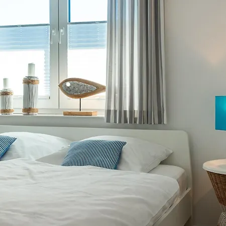 Elas Nuest Apartment *