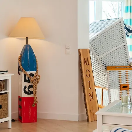 Elas Nuest Apartment *