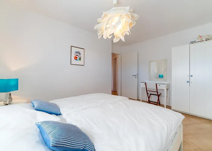 Elas Nuest * Гретзиль